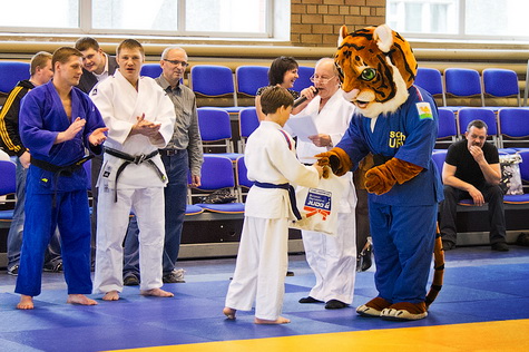 ������-6