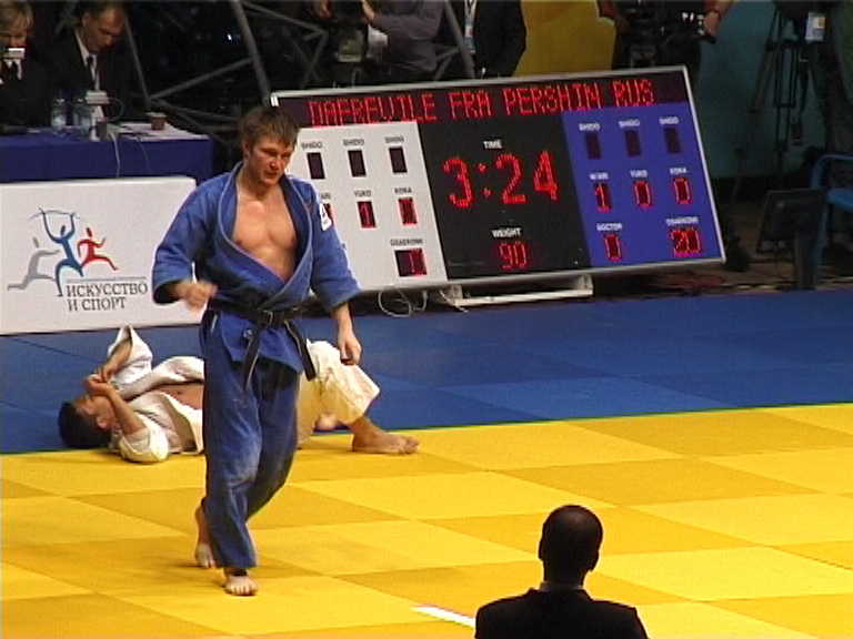 ������-3