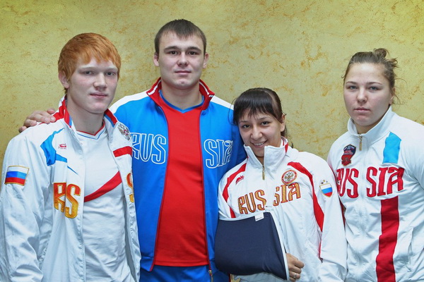 �������-5