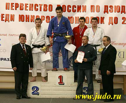 �������-3