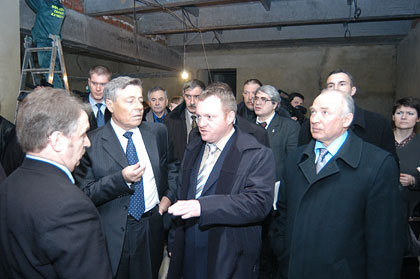 ����� � ����