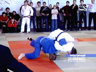 ���������� ����� ���������� ������� 25-����� ���������� �����